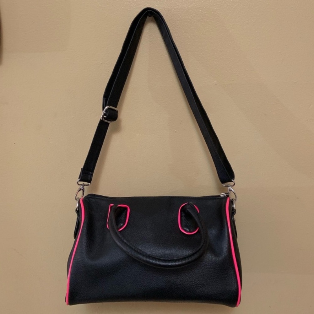 Apt. 9 Shoulder Bag